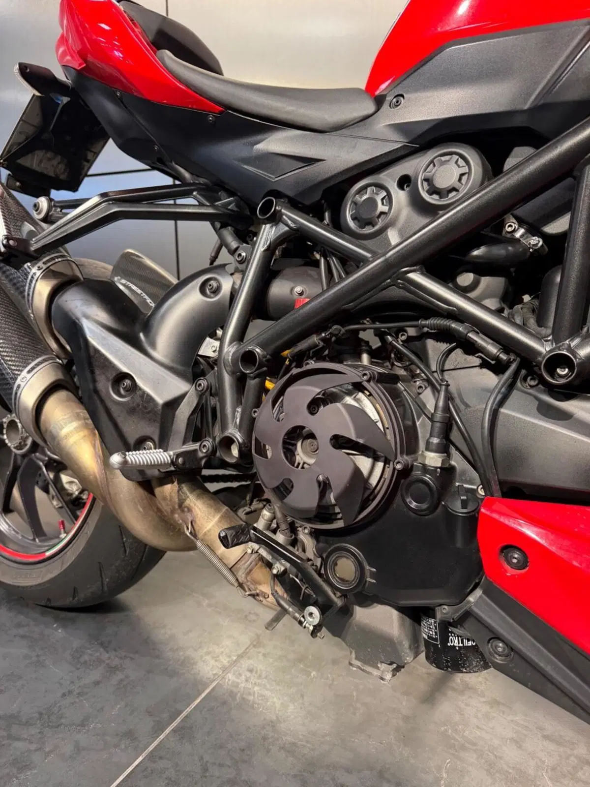 Ducati Streetfighter (2009 - 12) (7)