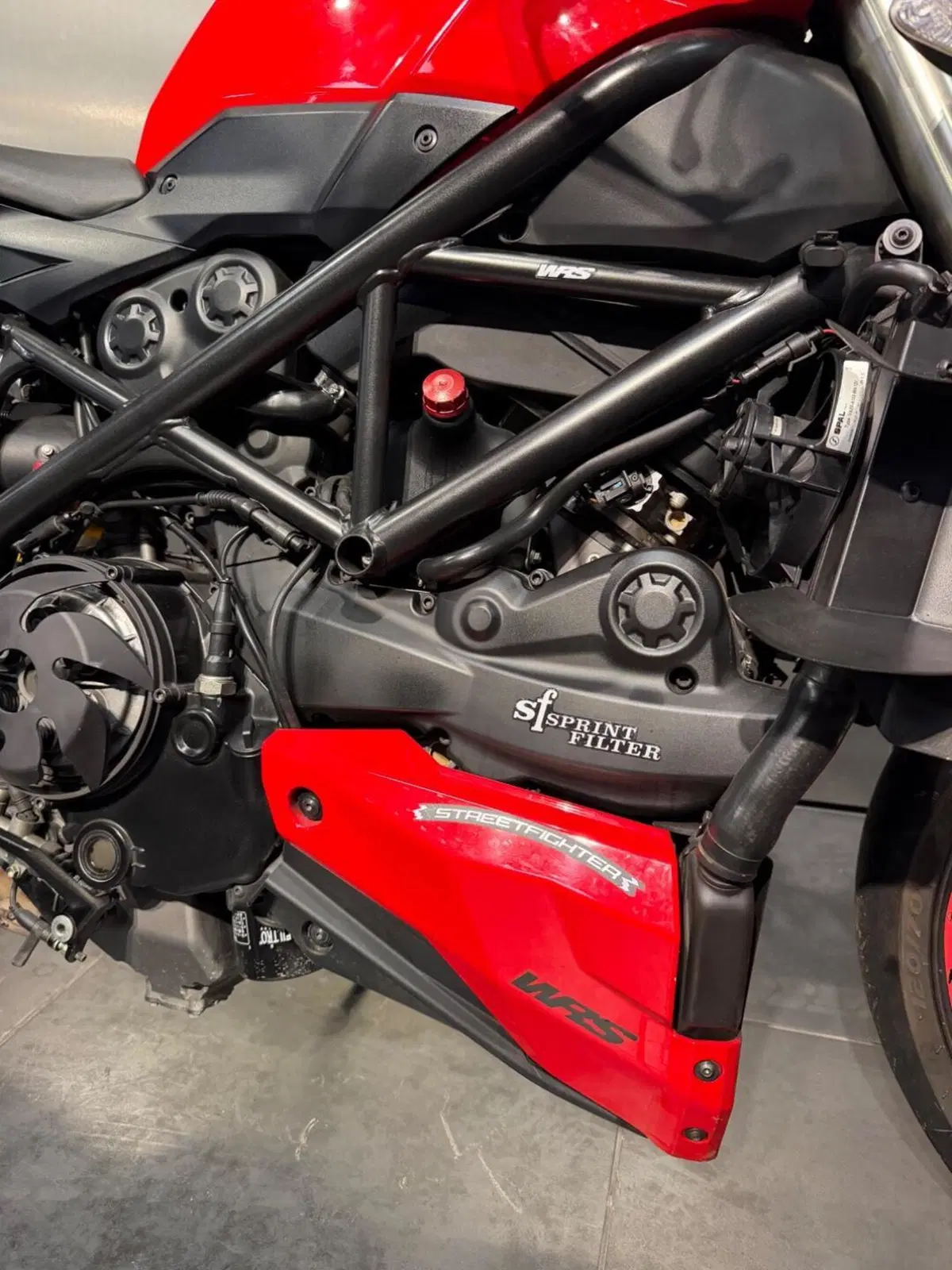 Ducati Streetfighter (2009 - 12) (8)