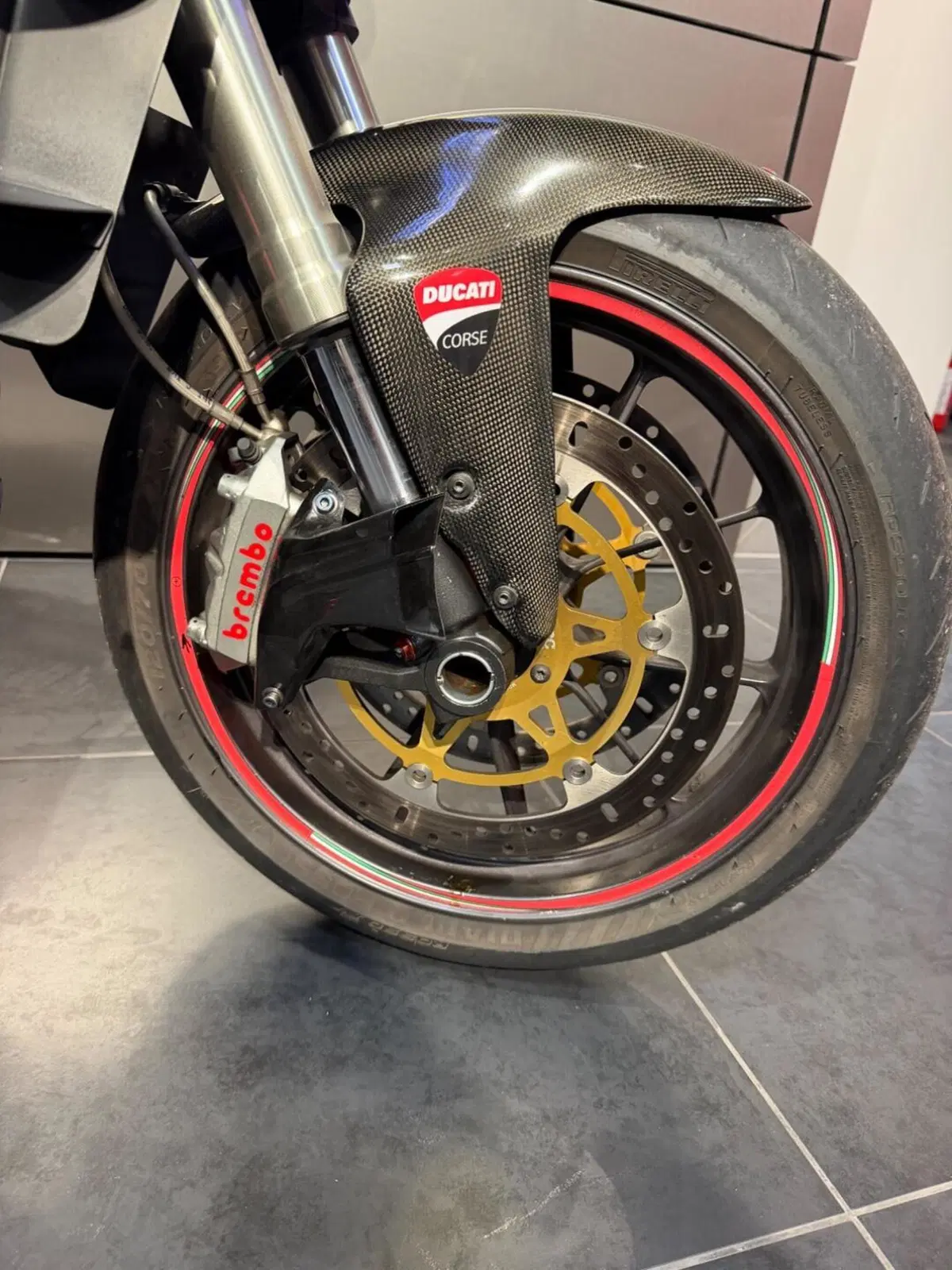 Ducati Streetfighter (2009 - 12) (9)