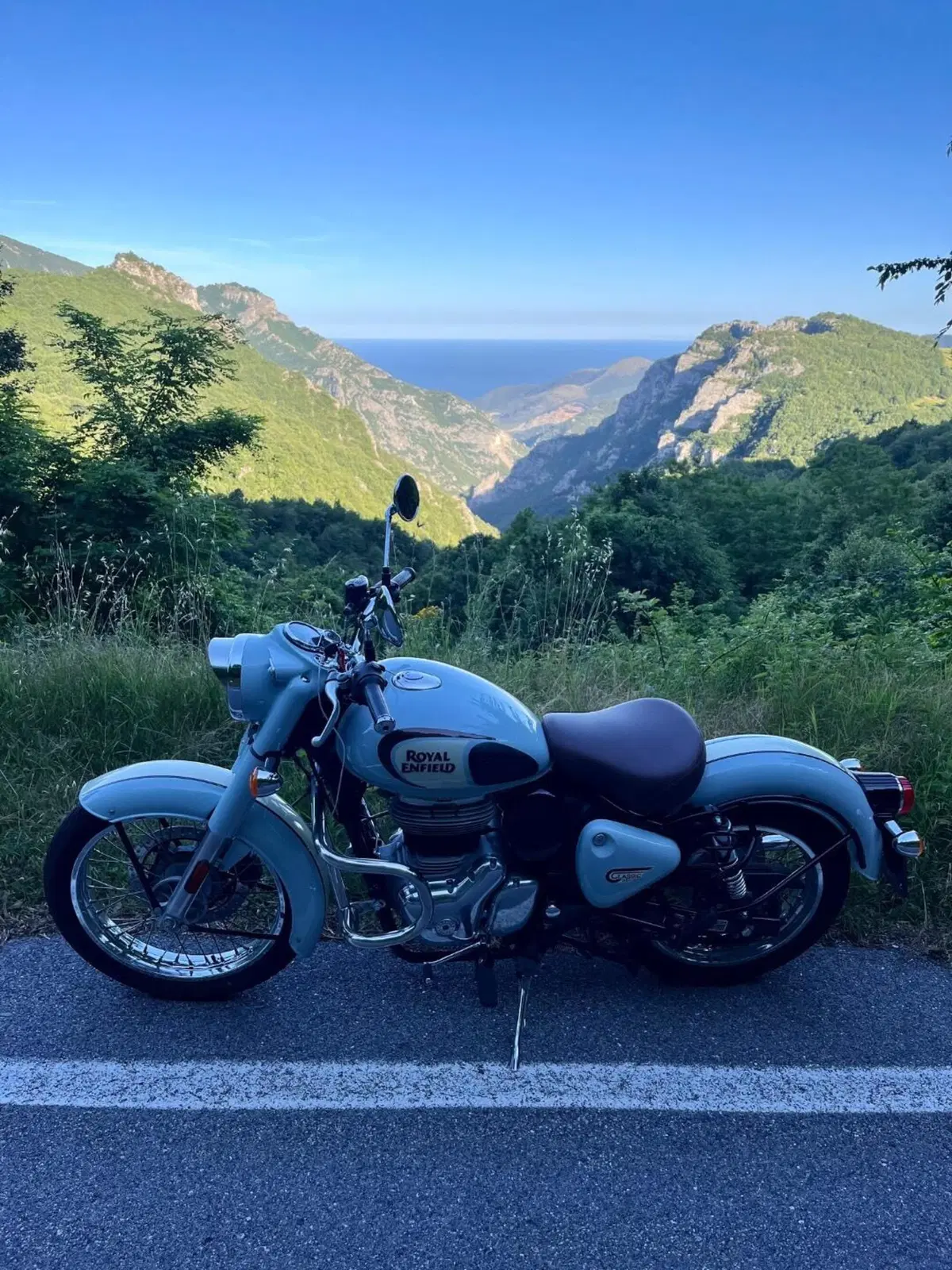 Royal Enfield Classic 350 (2021 - 26) (4)