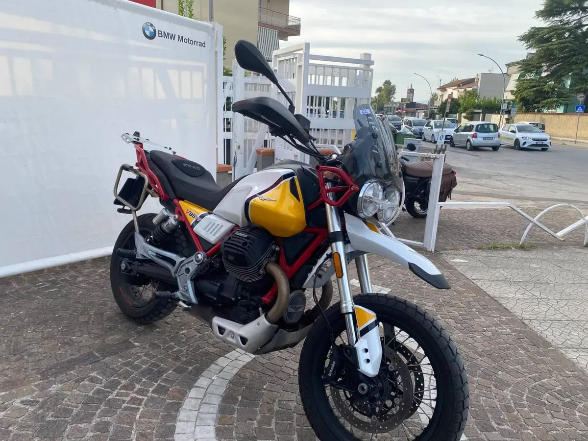 Moto Guzzi V85 TT (2019 - 20)