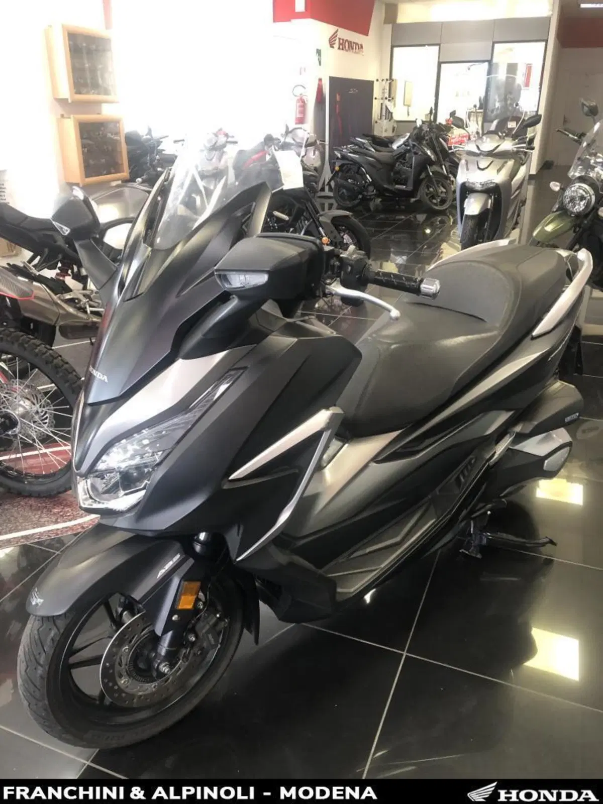 Honda Forza 350 Deluxe (2022 - 24) (3)