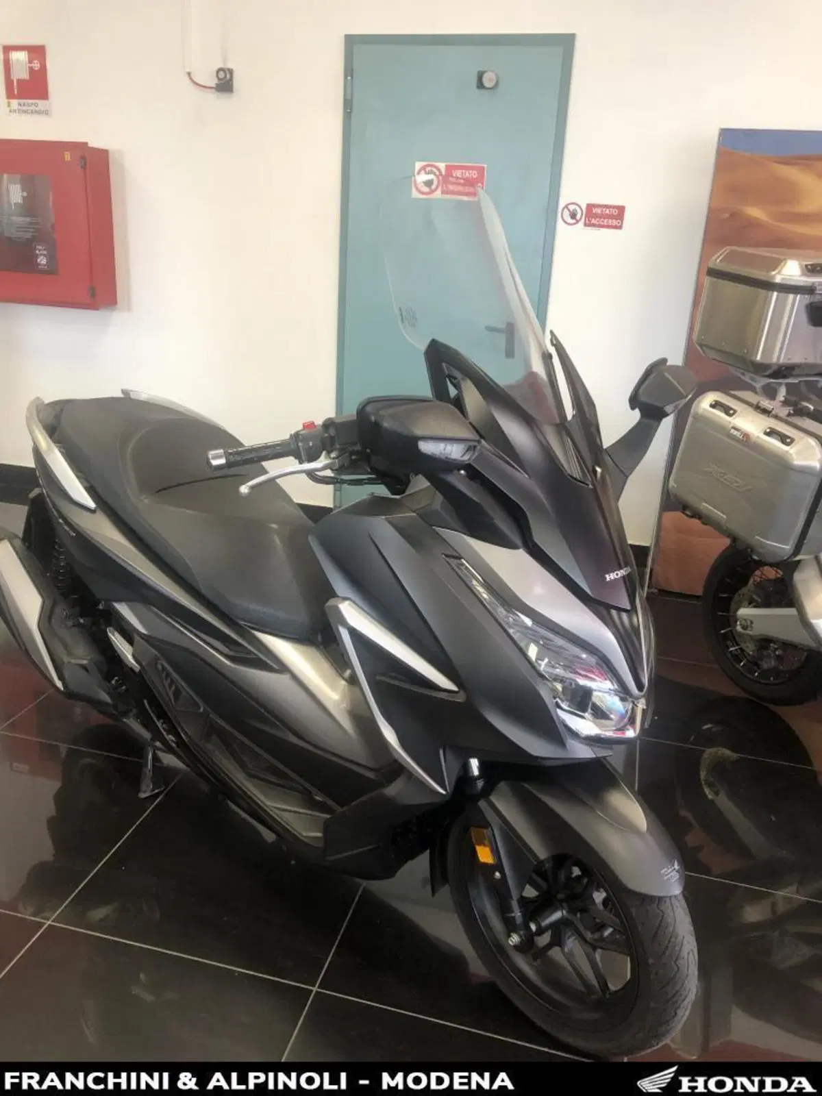 Honda Forza 350 Deluxe (2022 - 24) (6)