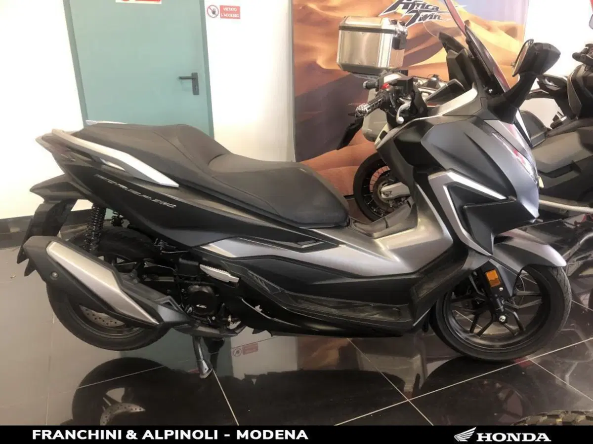 Honda Forza 350 Deluxe (2022 - 24) (11)
