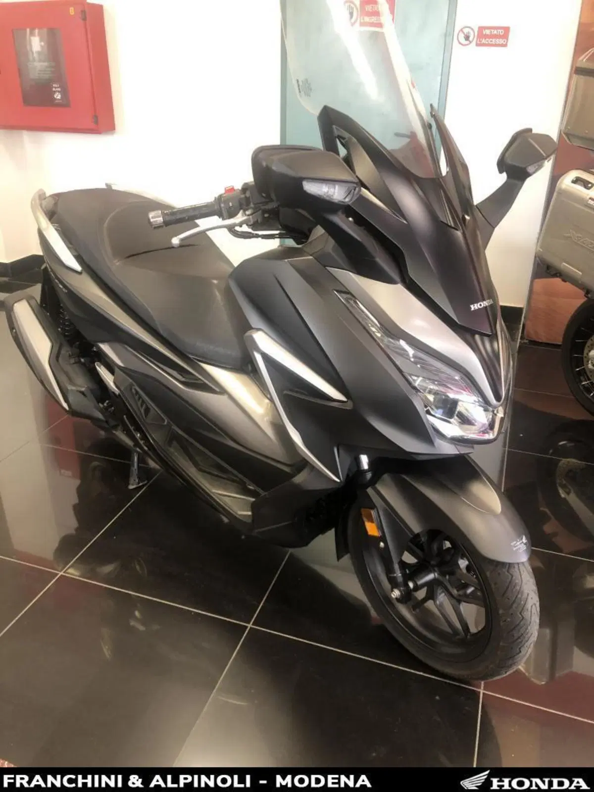 Honda Forza 350 Deluxe (2022 - 24) (14)