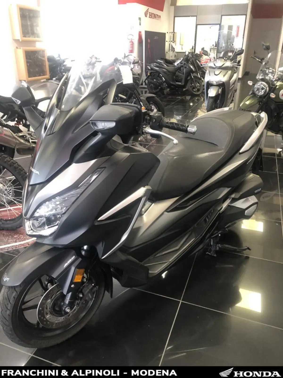 Honda Forza 350 Deluxe (2022 - 24) (15)