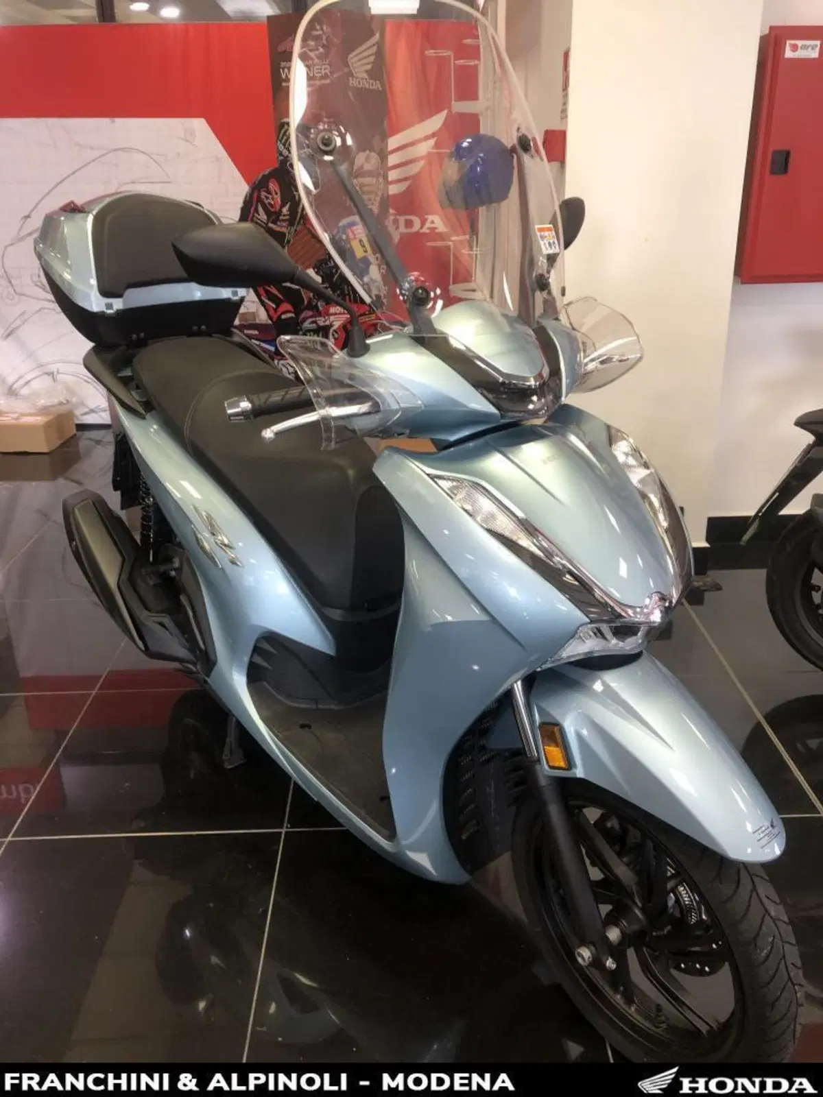 Honda SH 350 (2021 - 24) (9)