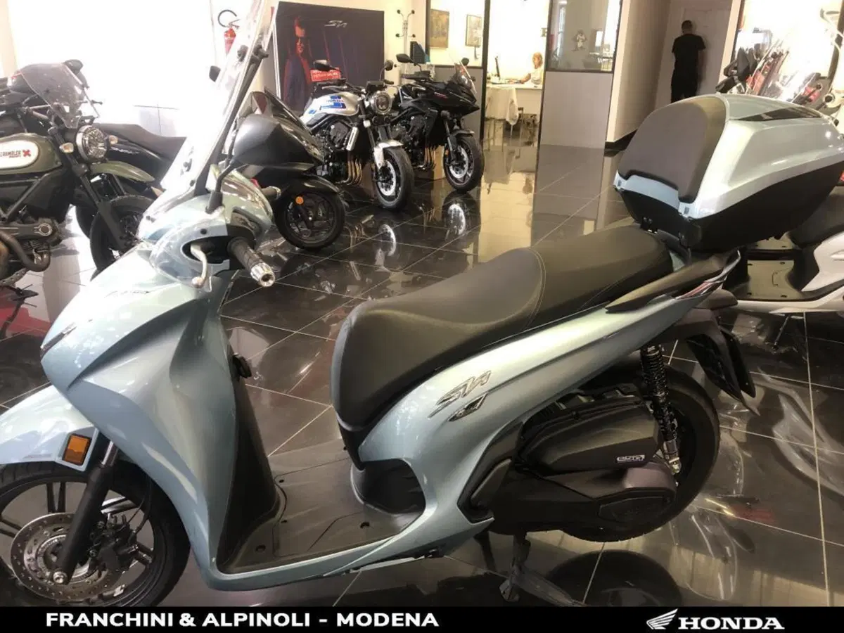 Honda SH 350 (2021 - 24) (12)