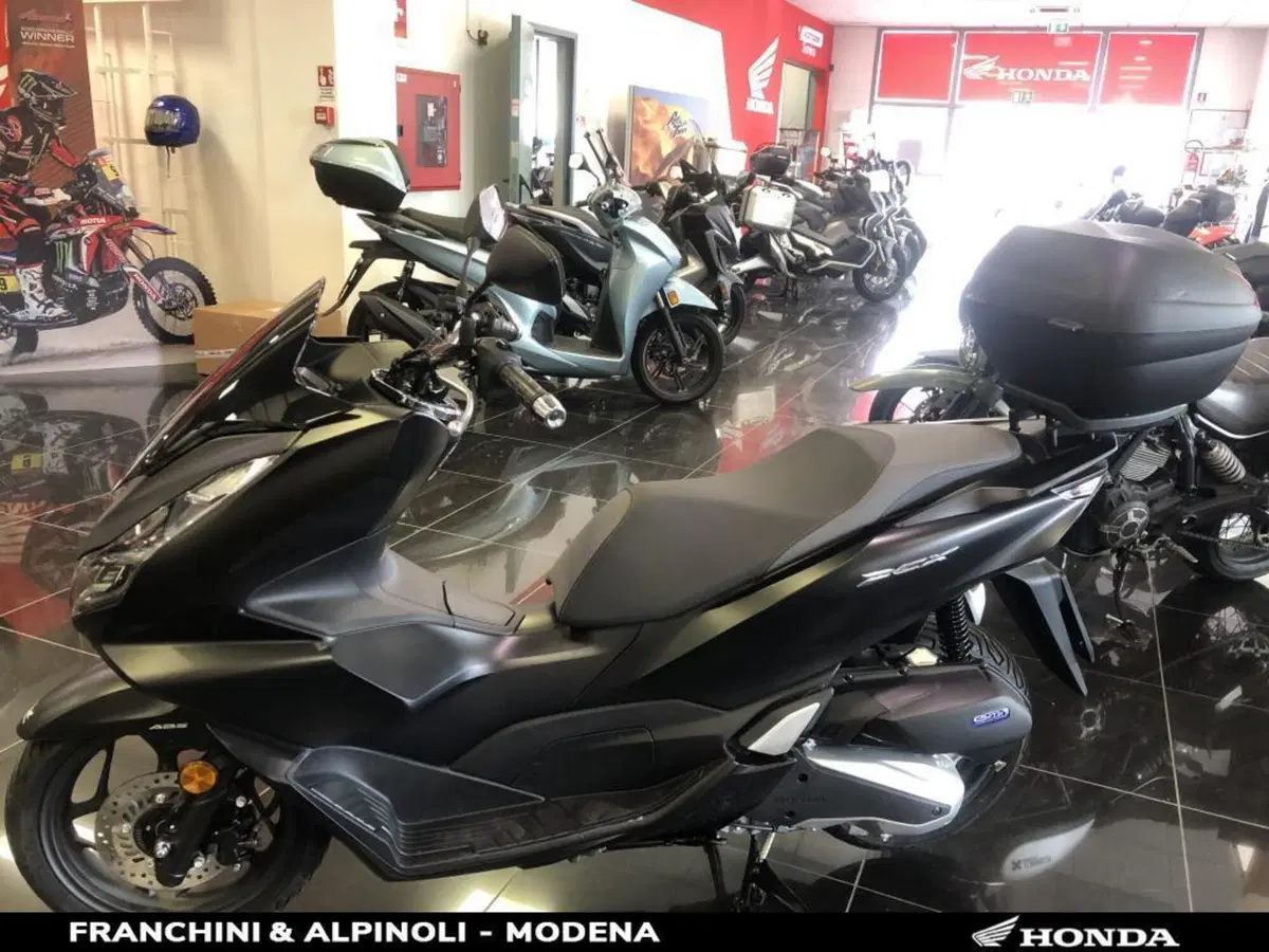 Honda PCX 125 (2021 - 24) (8)