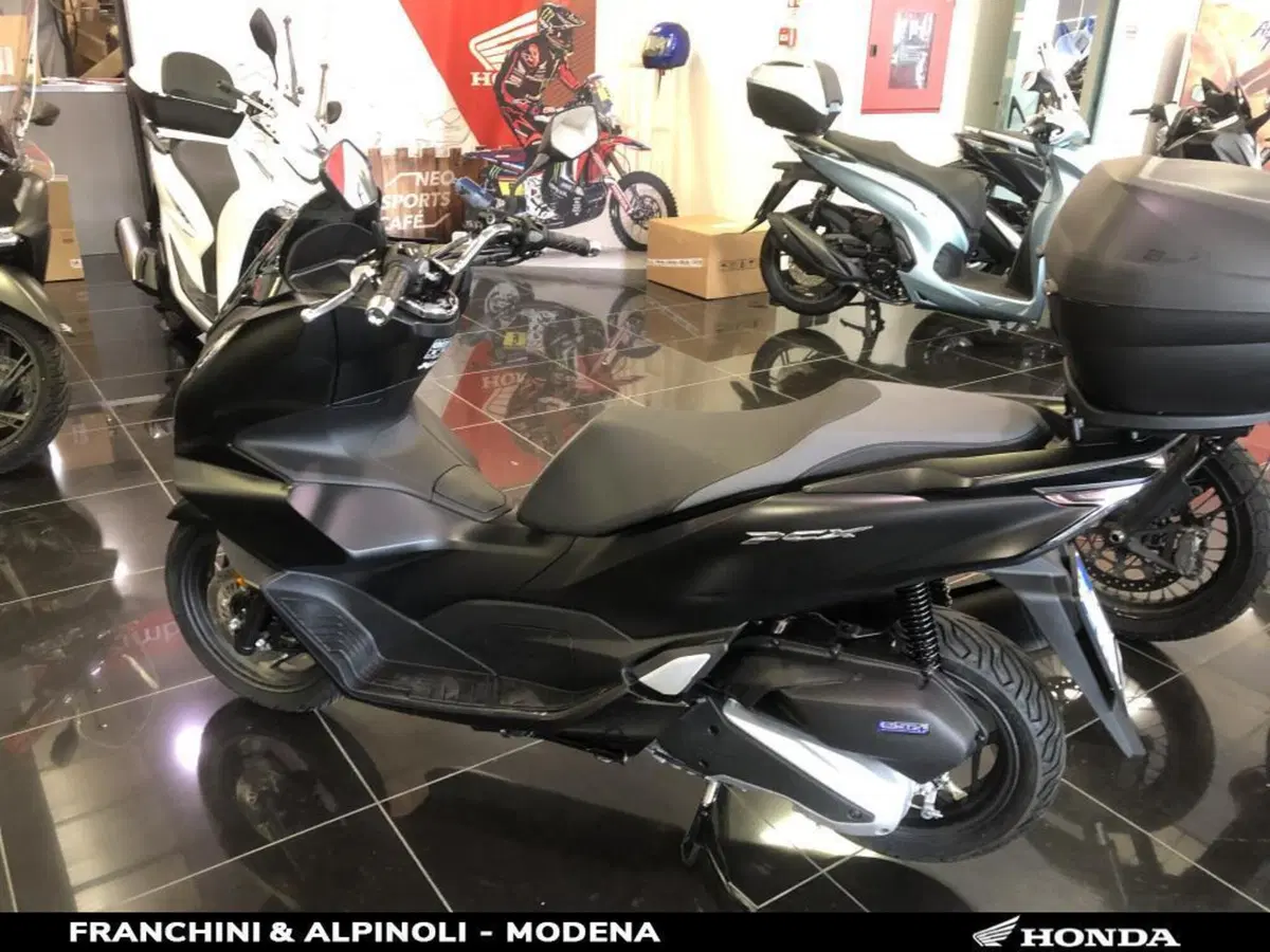 Honda PCX 125 (2021 - 24) (9)