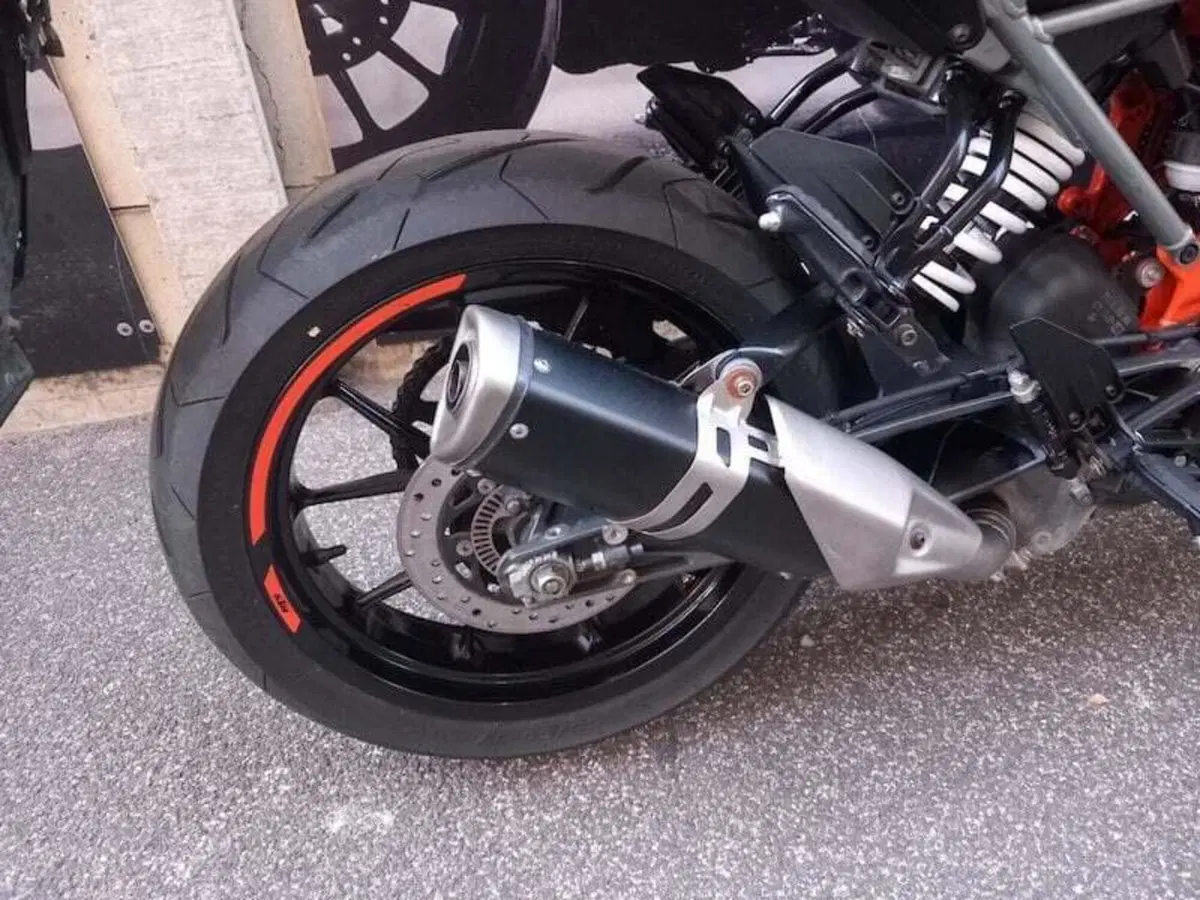 KTM 125 Duke (2024 - 25) (2)