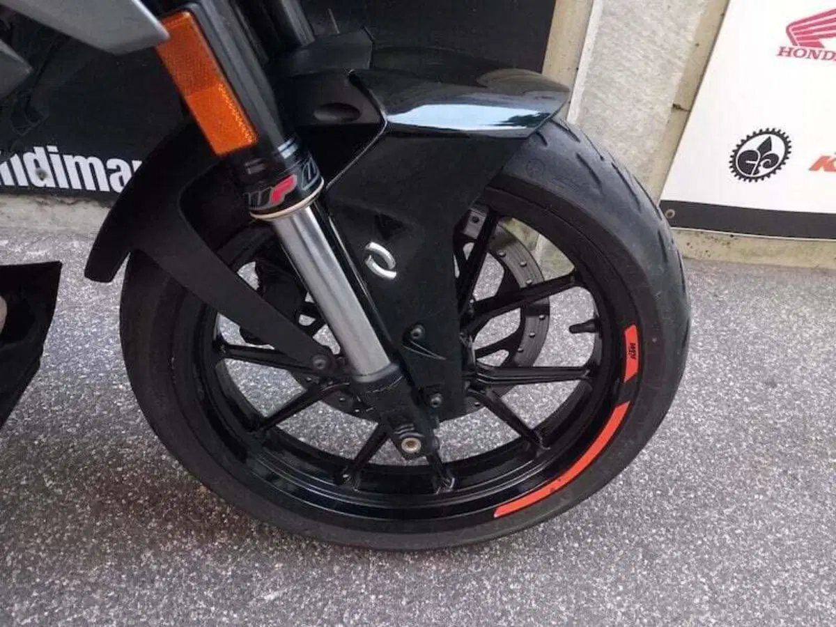 KTM 125 Duke (2024 - 25) (8)