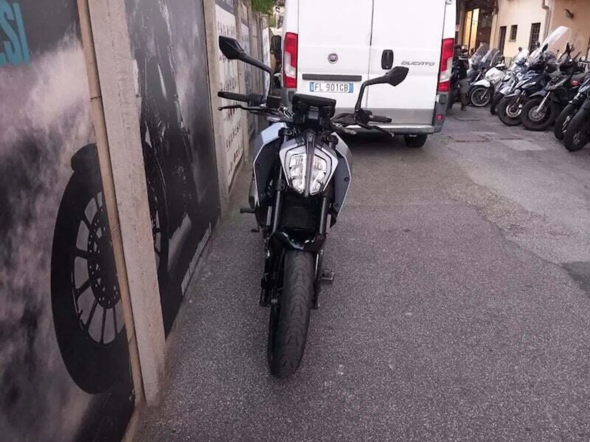KTM 125 Duke (2024 - 25) (14)