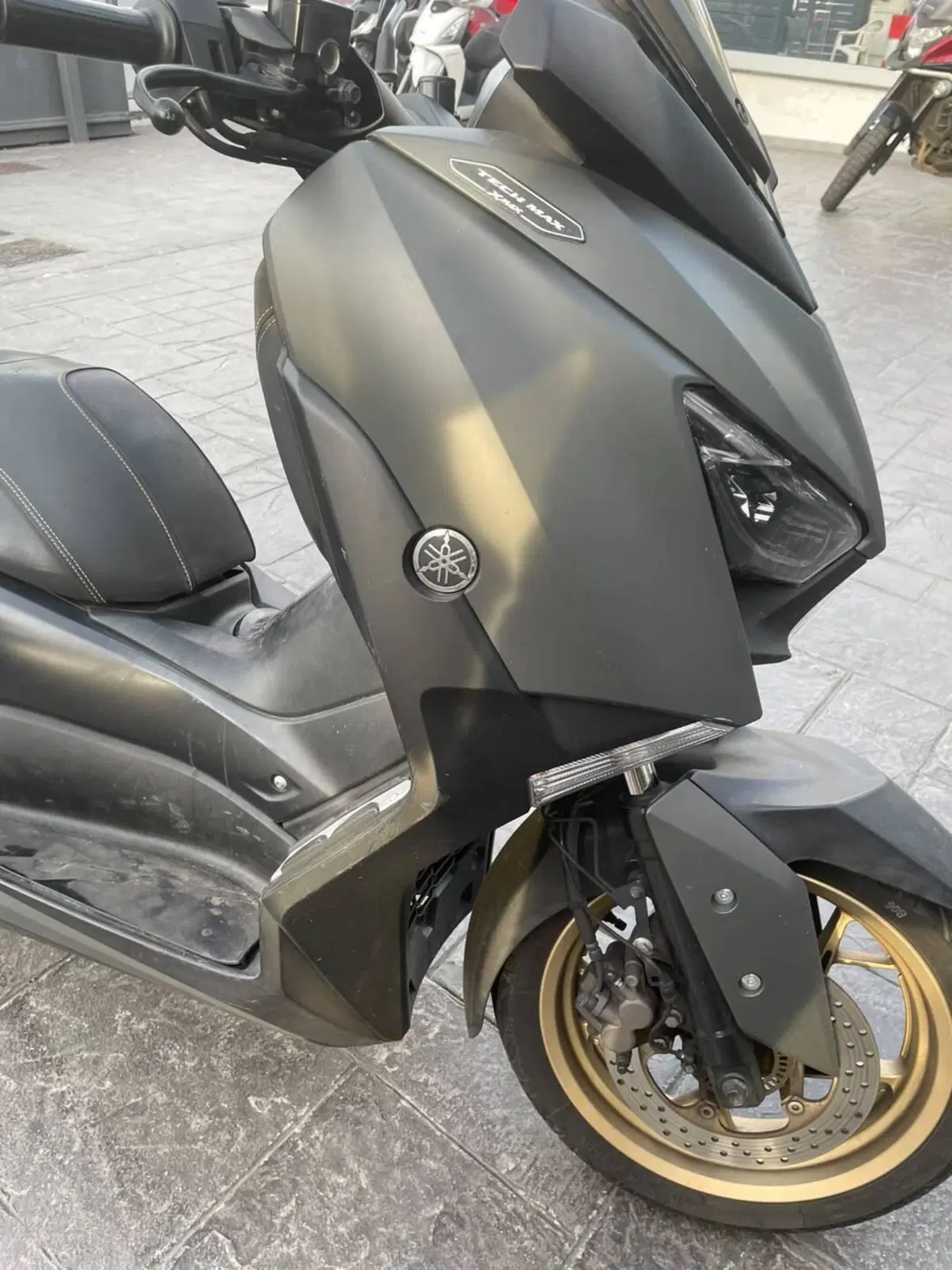 Yamaha X-Max 300 Tech Max (2020) (4)