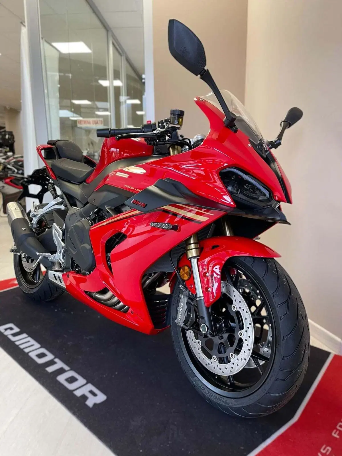 QJ Motor SRK 800 RR (2024)