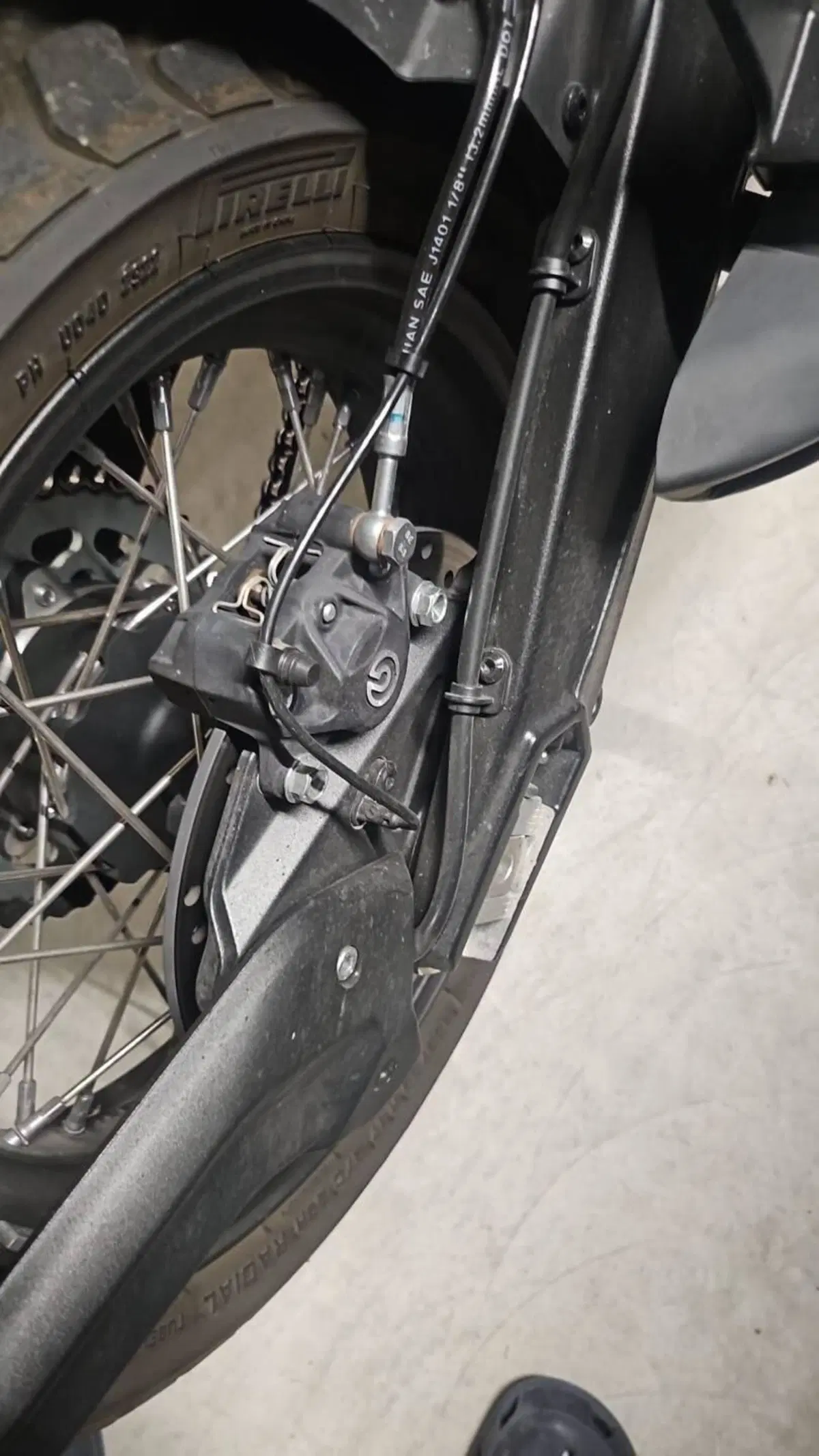 Moto Morini SEIEMMEZZO SCR (2022 - 26) (4)
