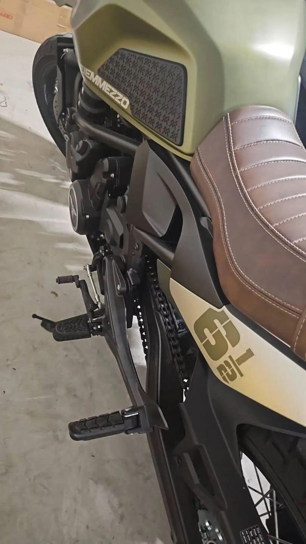 Moto Morini SEIEMMEZZO SCR (2022 - 26) (6)