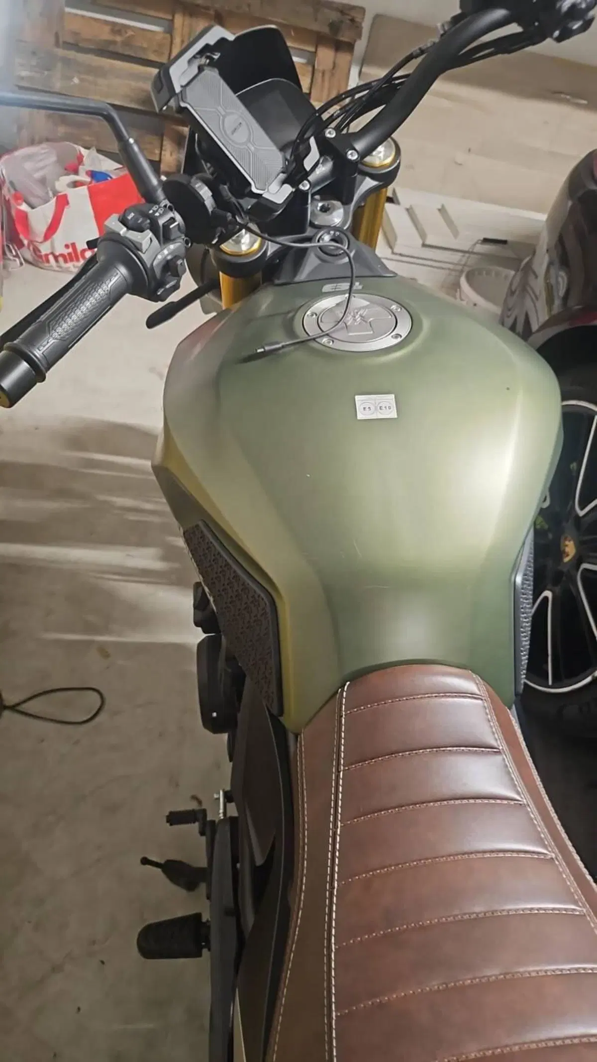 Moto Morini SEIEMMEZZO SCR (2022 - 26) (7)