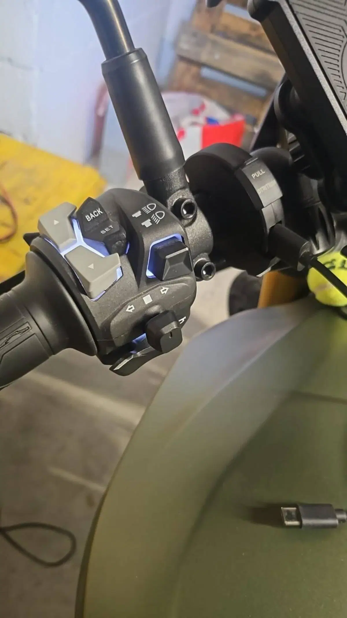 Moto Morini SEIEMMEZZO SCR (2022 - 26) (9)
