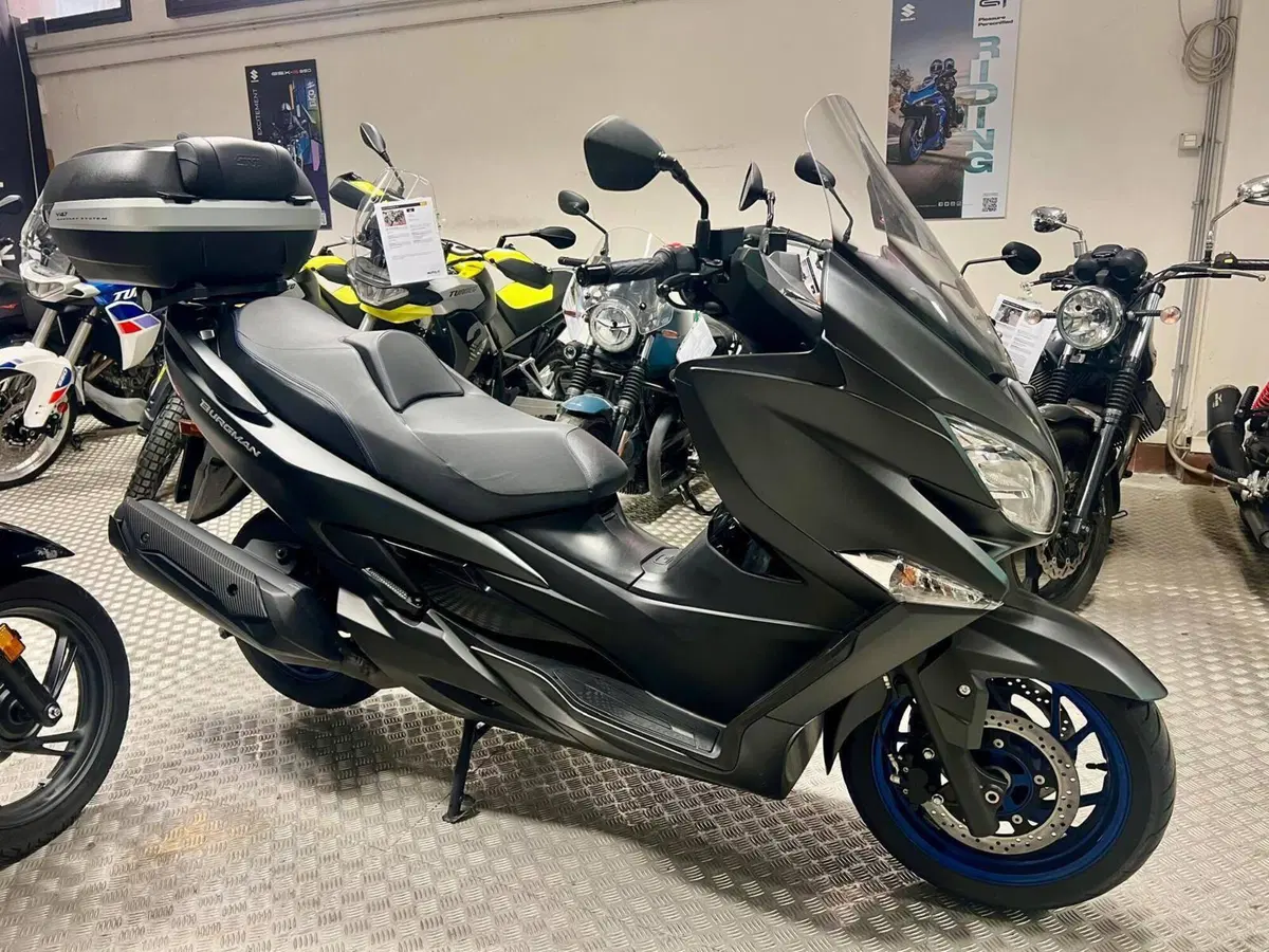 Suzuki Burgman 400 (2022 - 24)