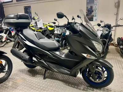 Suzuki Burgman 400 (2022 - 24) usata
