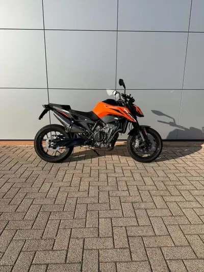 KTM 790 Duke L (2023 - 24) usata