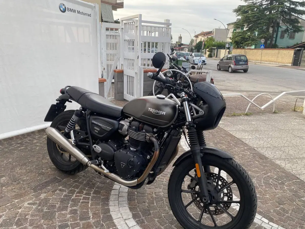 Triumph Speed Twin 900 (2023 - 24) (2)