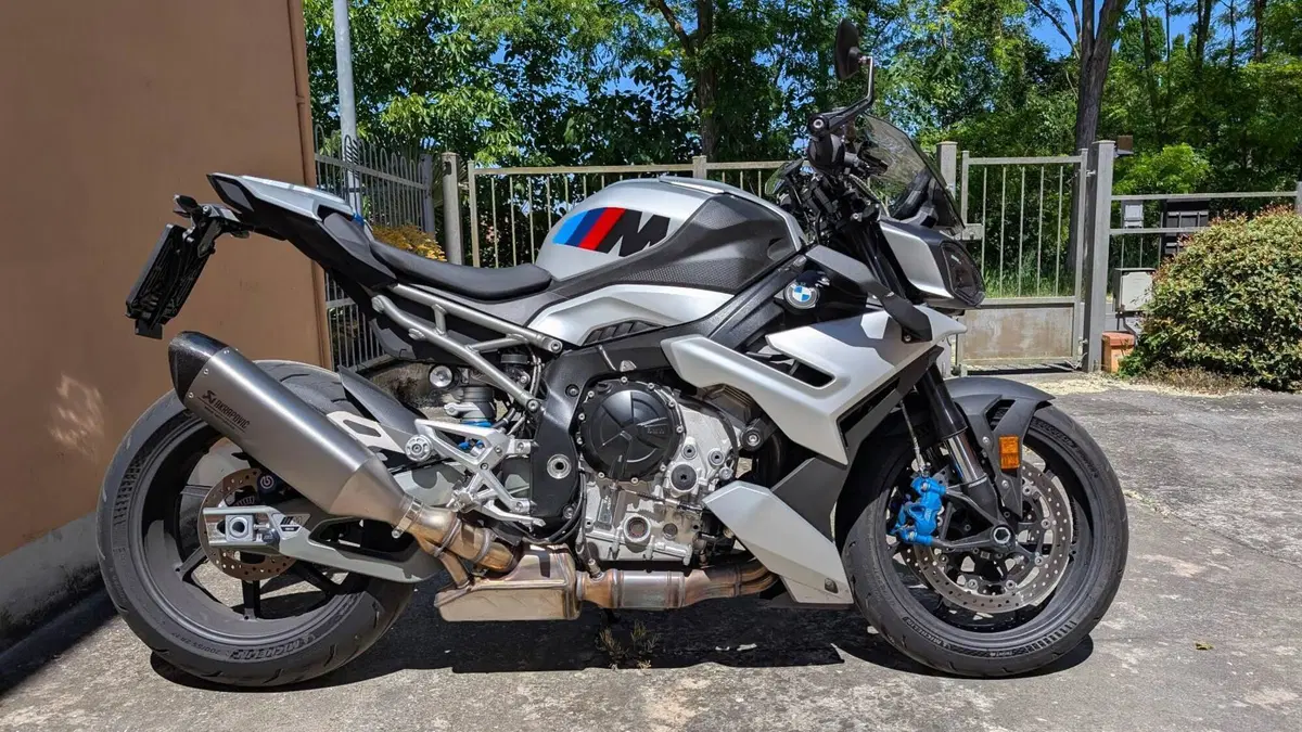 Bmw M 1000 R (2025 - 27) (3)