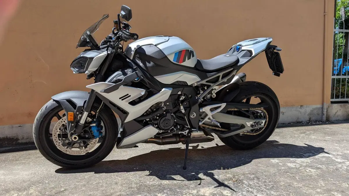 Bmw M 1000 R (2025 - 27) (4)