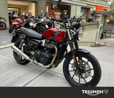 Triumph Speed Twin 900 (2023 - 24) usata