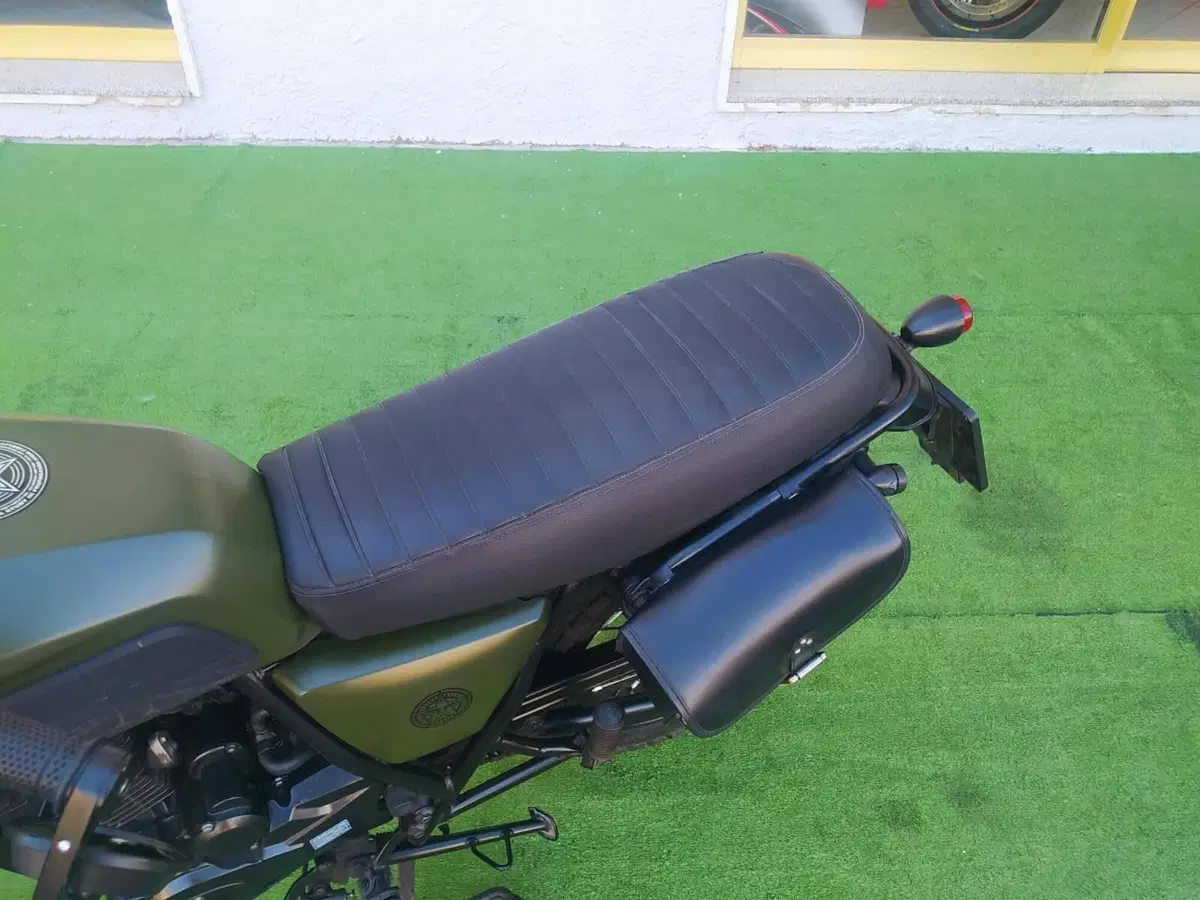Brixton Motorcycles BX 125 (2017 - 19) (7)
