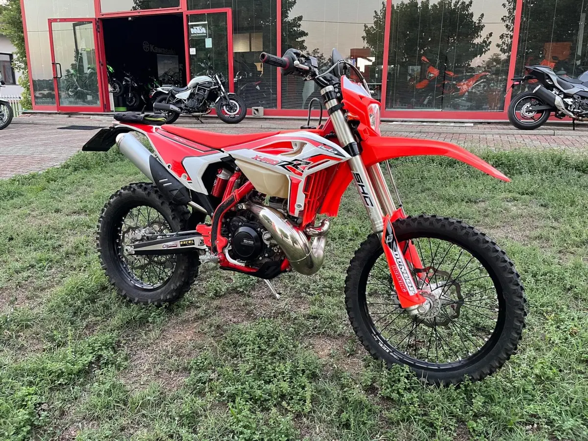 Betamotor RR X-PRO 300 2T Enduro (2025) (2)