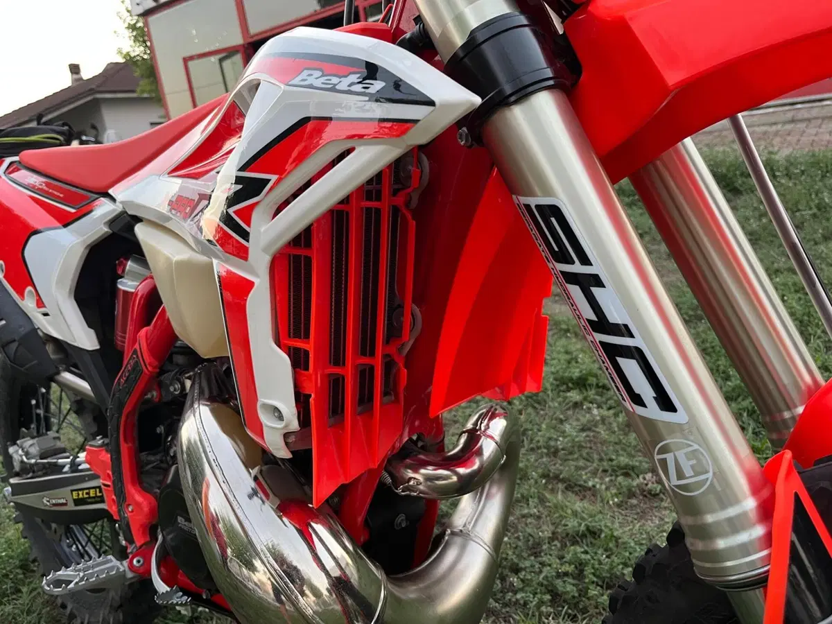 Betamotor RR X-PRO 300 2T Enduro (2025) (15)