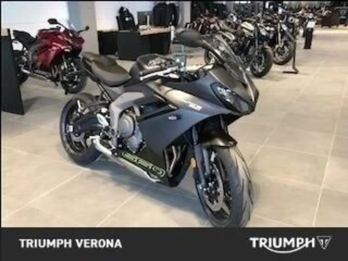 Triumph Daytona 660 (2024 - 26) (2)