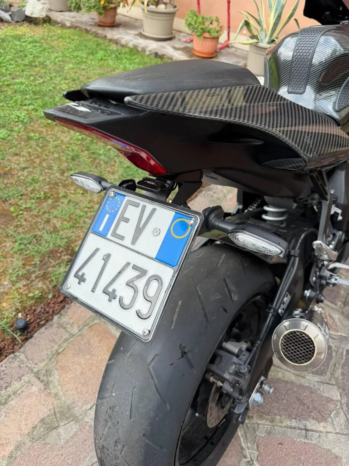 Yamaha YZF R1 (2020 - 25) (5)
