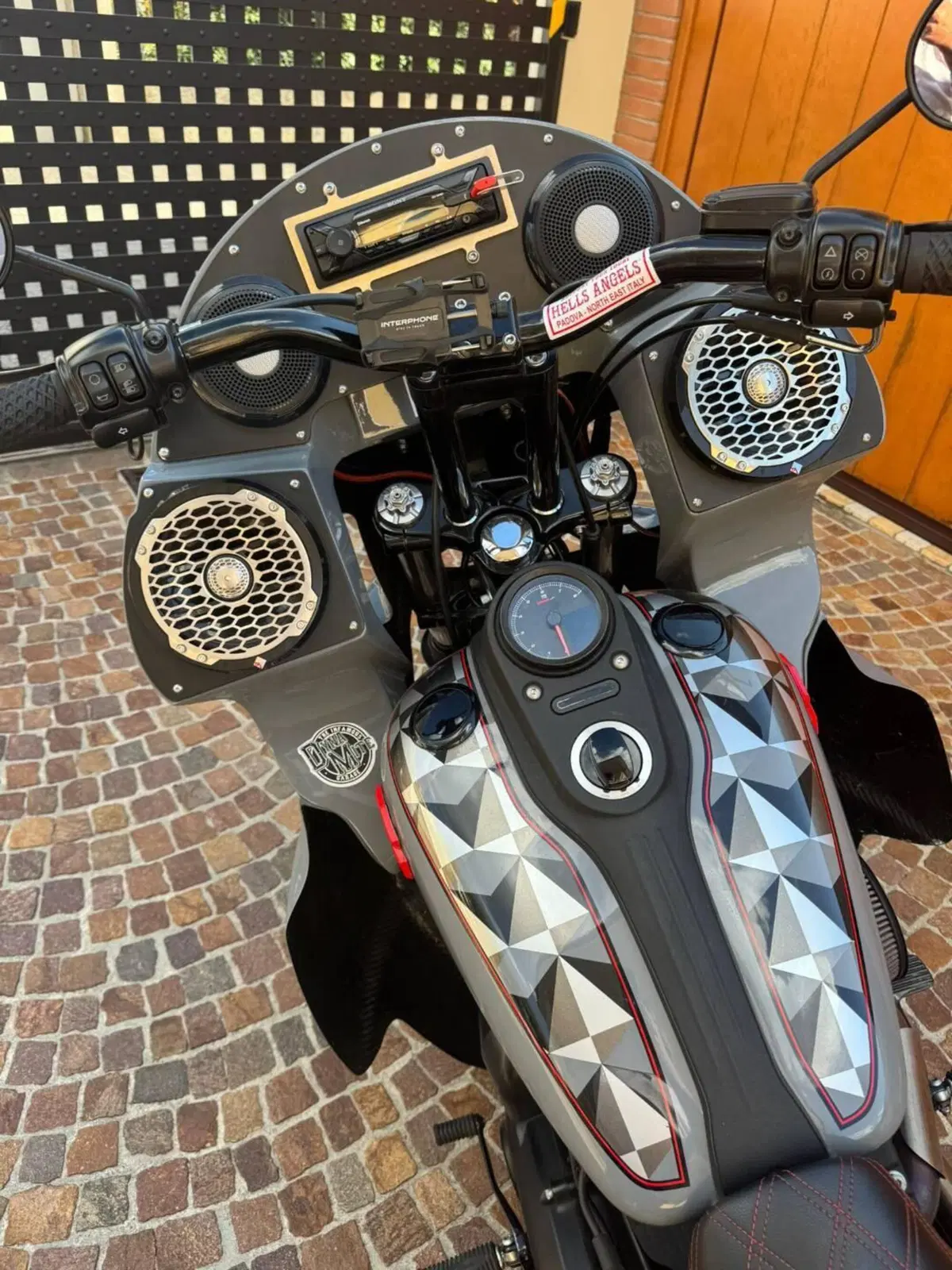 Harley-Davidson 1690 Super Glide Custom (2014) - FXDC (5)