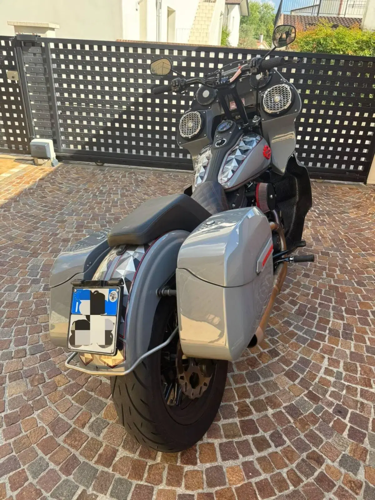 Harley-Davidson 1690 Super Glide Custom (2014) - FXDC (7)
