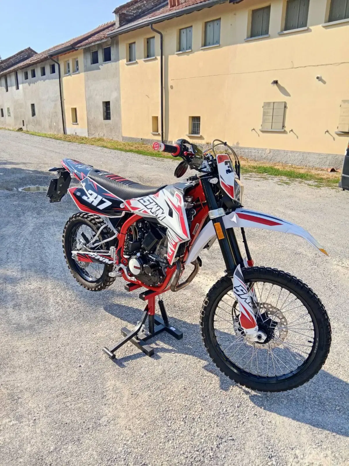 Swm RS 125 R (2021 - 23) (2)