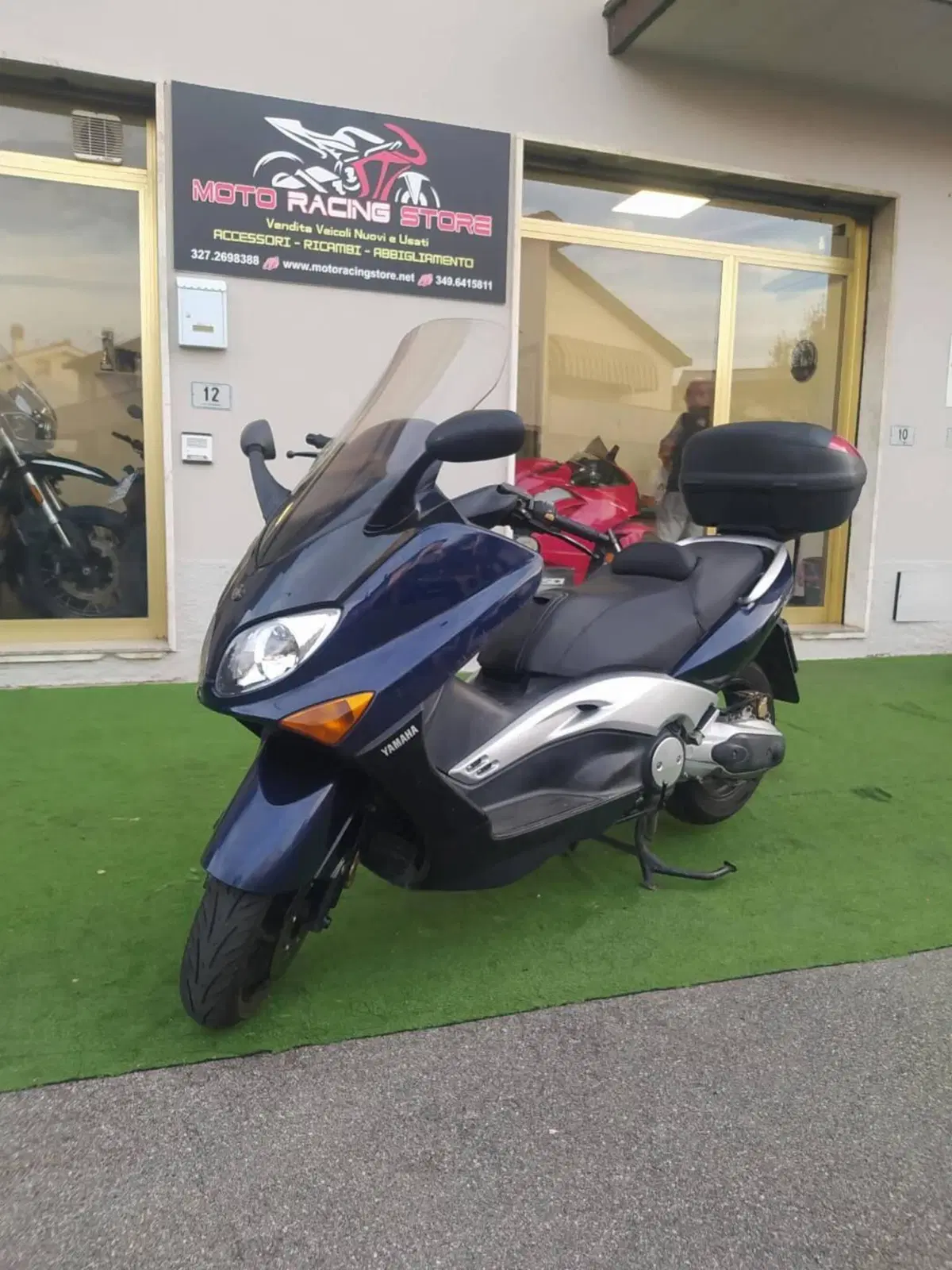 Yamaha T-Max 500 (2001 - 03) (5)