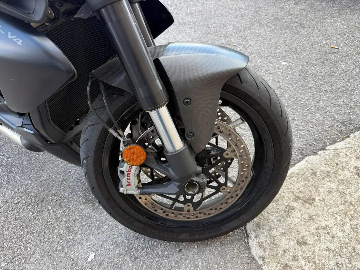 Ducati Diavel V4 (2023 - 26) (4)