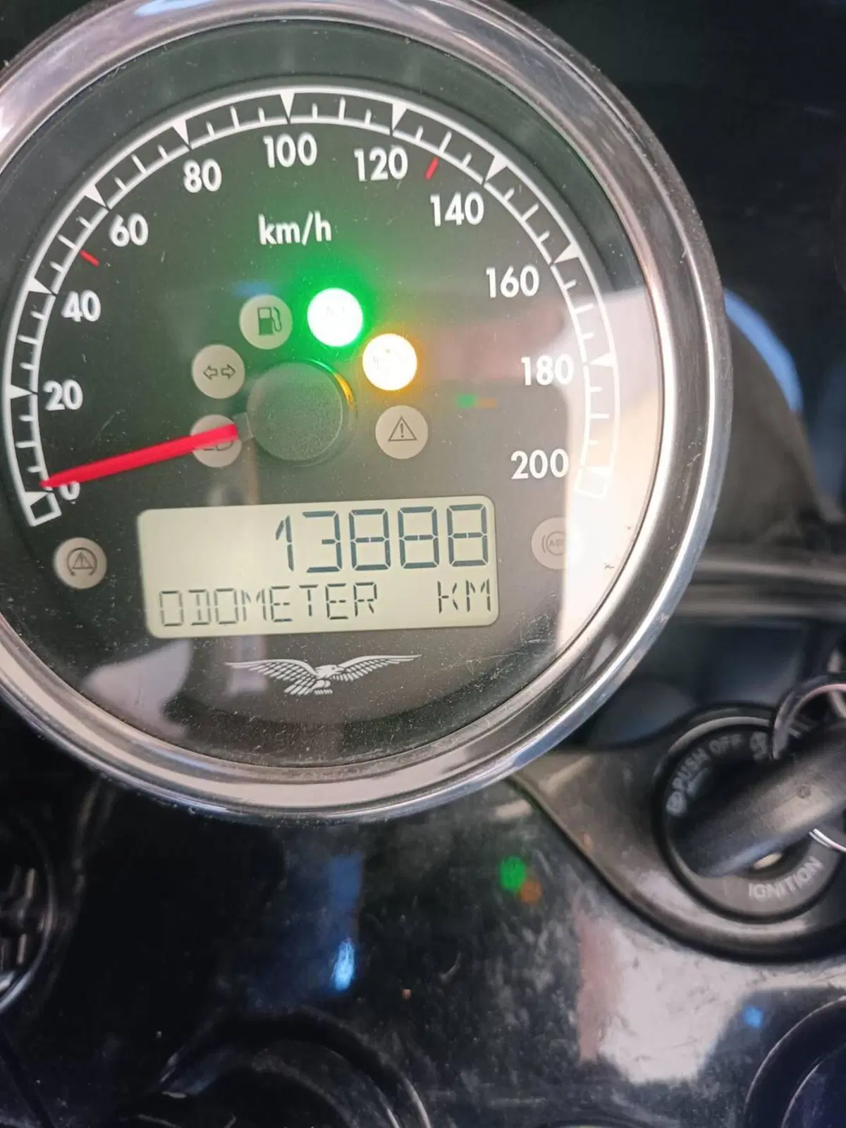 Moto Guzzi V9 Roamer (2021 - 24) (7)