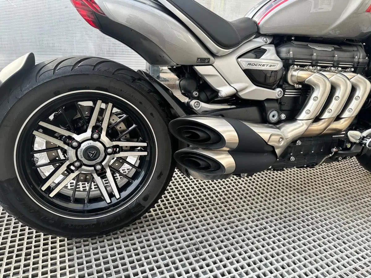 Triumph Rocket 3 GT (2021 - 24) (4)