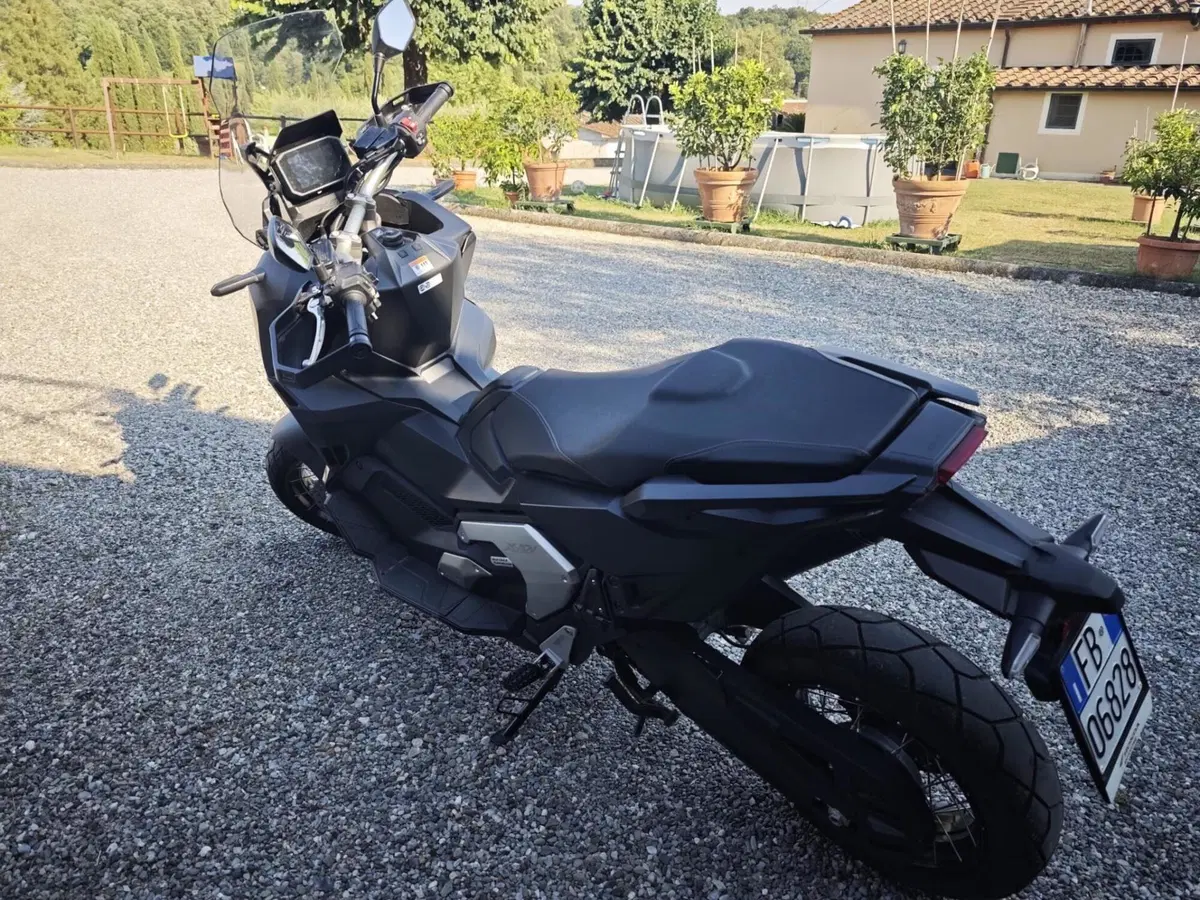 Honda X-ADV 750 DCT (2021 - 24) (2)