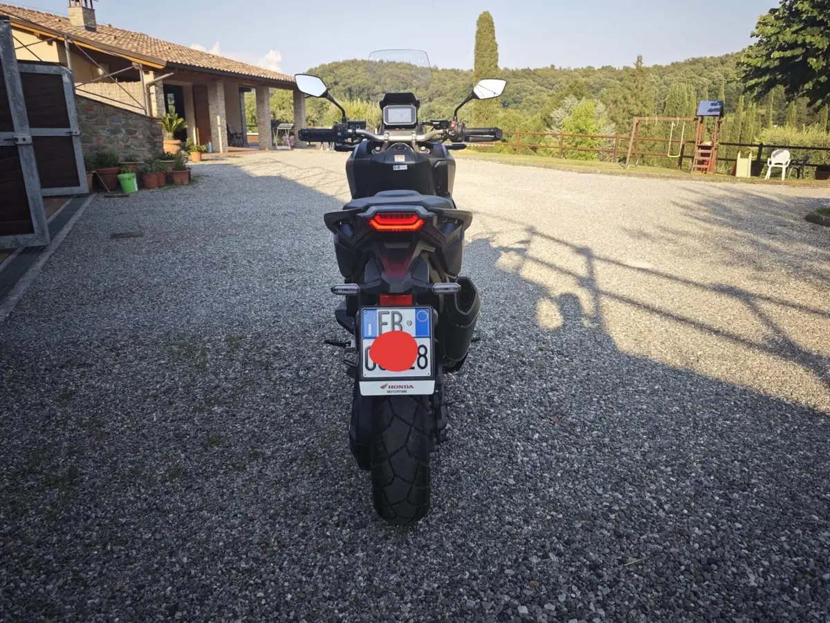 Honda X-ADV 750 DCT (2021 - 24) (4)