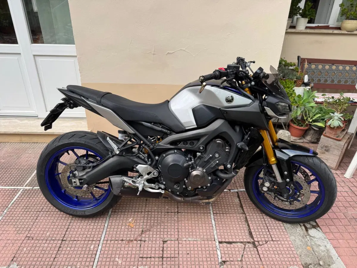 Yamaha MT-09 SP (2018 - 20) (2)