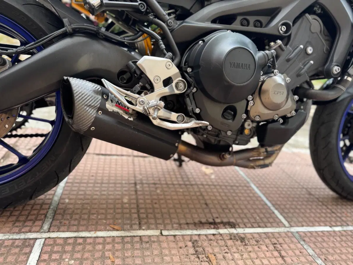 Yamaha MT-09 SP (2018 - 20) (4)