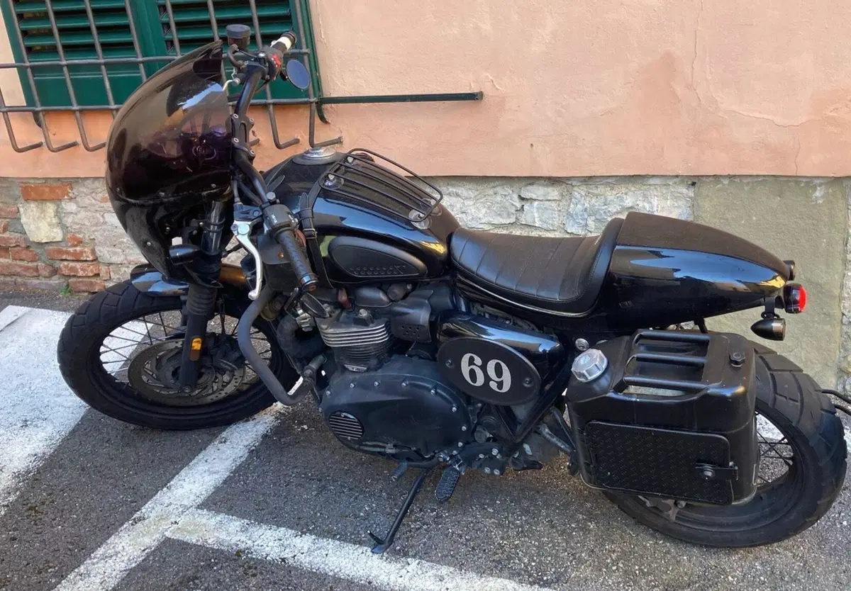 Triumph Street Scrambler 900 (2017 - 18)