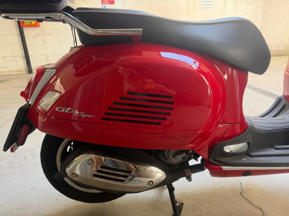 Vespa GTS 300 Super Hpe (2021 - 22) (7)