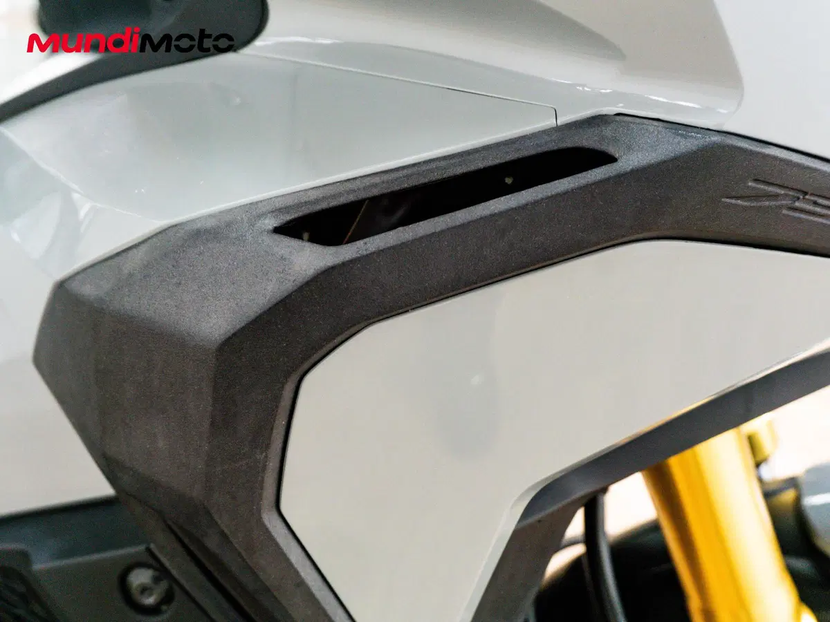 Honda X-ADV 750 Gravel (2025 - 26) (16)