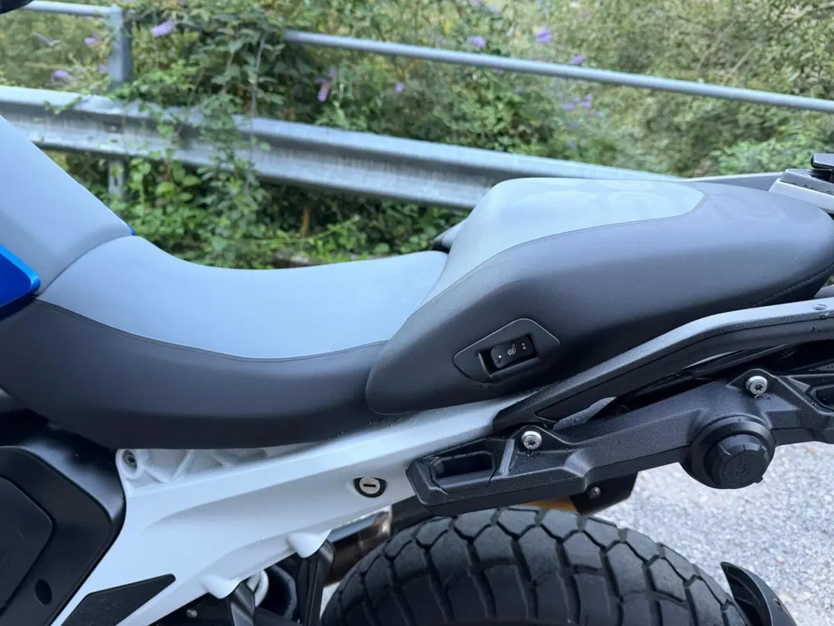 Bmw R 1300 GS (2023 - 26) (10)